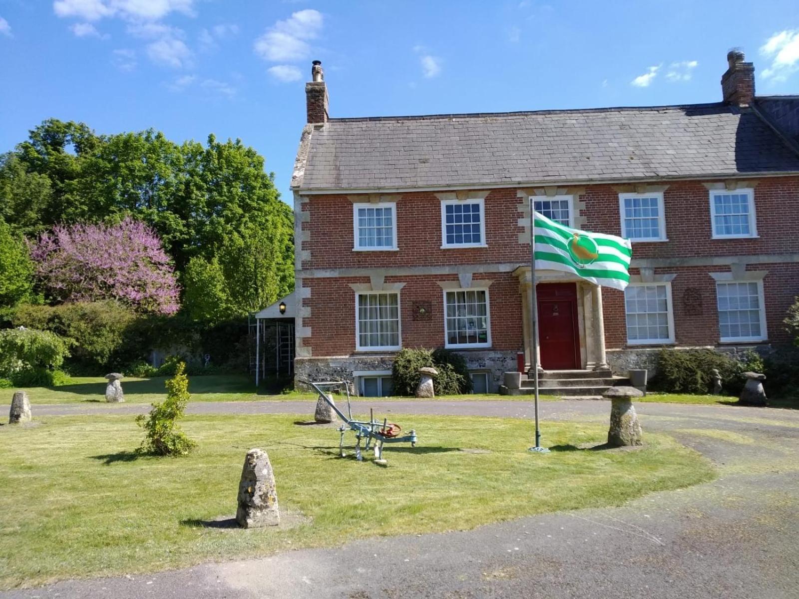 Rollestone Coach House Villa Shrewton Bagian luar foto